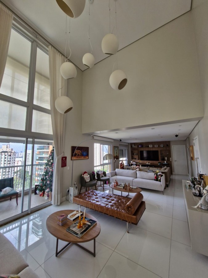 Apartamento, 3 quartos, 238 m² - Foto 1
