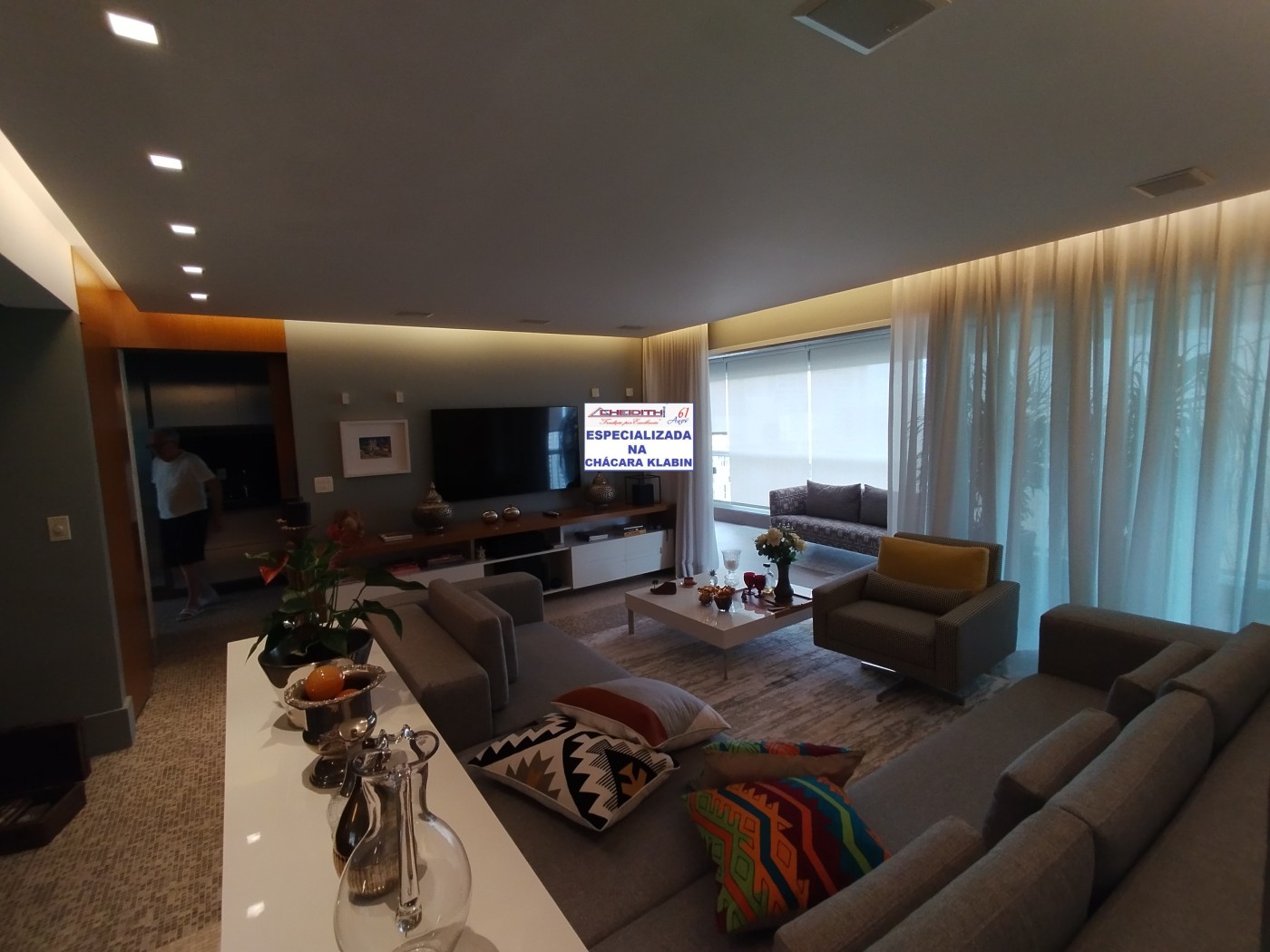 Apartamento para Venda em São Paulo, Vila Mariana, 3 dormitórios, 3 suítes, 5 banheiros, 3 vagas